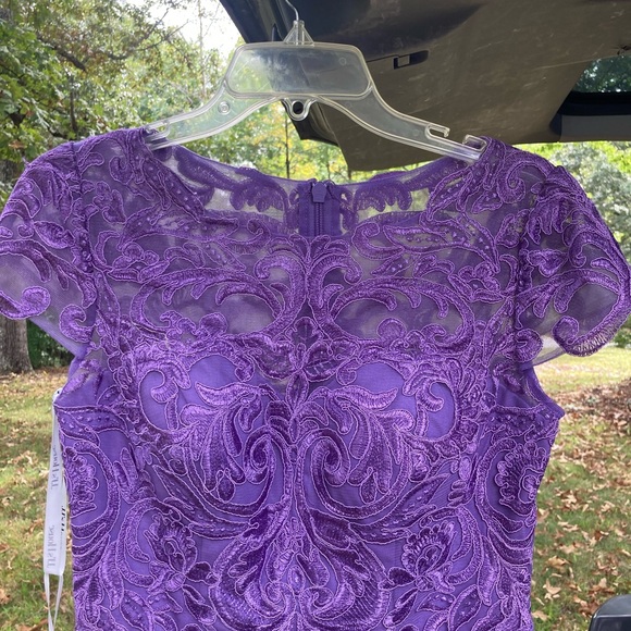 Mother of the bride dress, tea length, NWT, size 8 - Picture 1 of 4